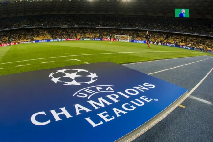 Liga Mistrzów - logo 9 boisko